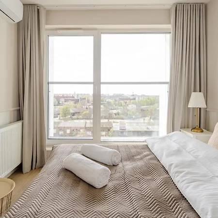 Rentplanet - Braniborska Appartement *