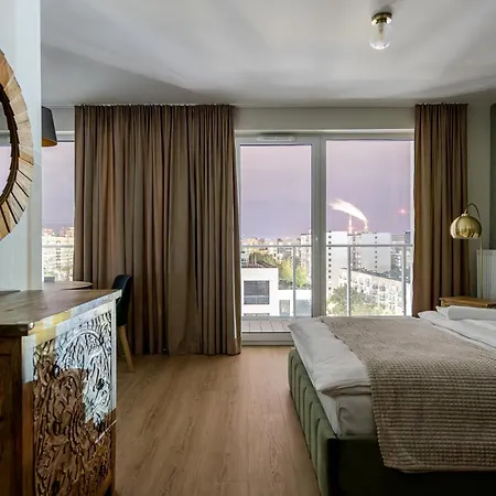 Rentplanet - Braniborska Appartement *