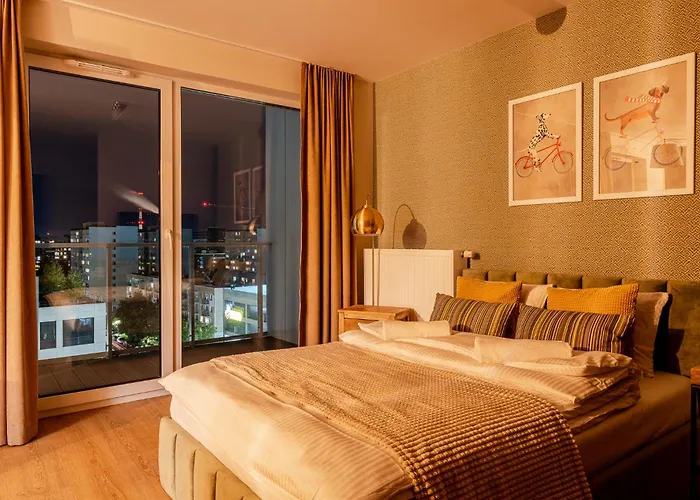 Rentplanet - Braniborska Apartment